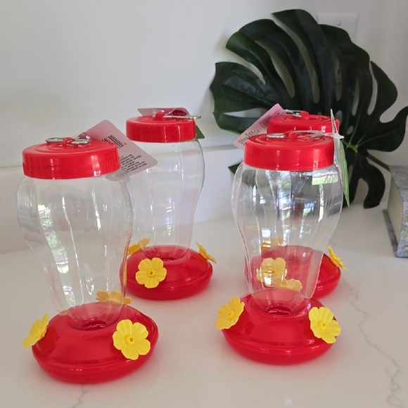 Set of Red and Yellow Hummingbird Feeders - Picture 1 of 3